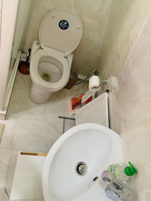 Studio Cosy Au Coeur De باريس المظهر الخارجي الصورة
